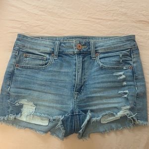 American Eagle high waisted shorts size 6